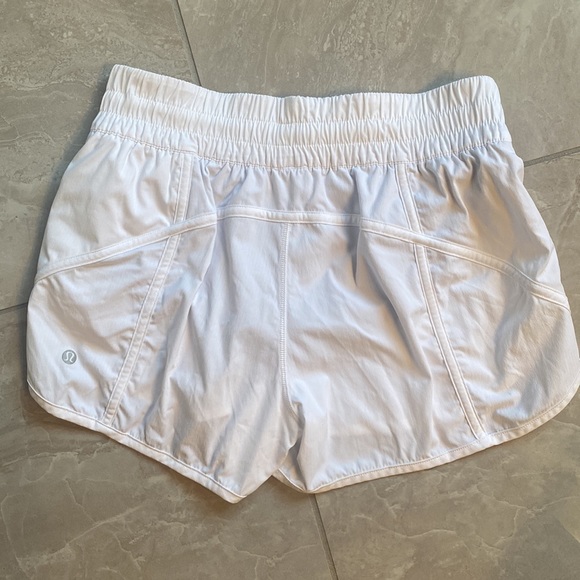 Tracker Low Rise Lined Short 4” - Picture 2 of 3